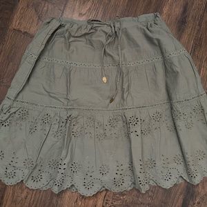 American Eagle Women's NWOT Green Floral  Skirt  Size 4